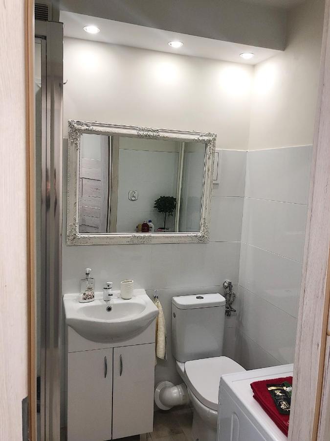 Ferienwohnung Kawalerka - Jelenia Gora, Dziel. Zabobrze Exterior foto
